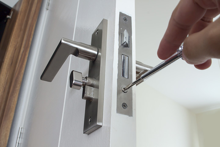 Our local locksmiths are able to repair and install door locks for properties in Tufnell Park and the local area.